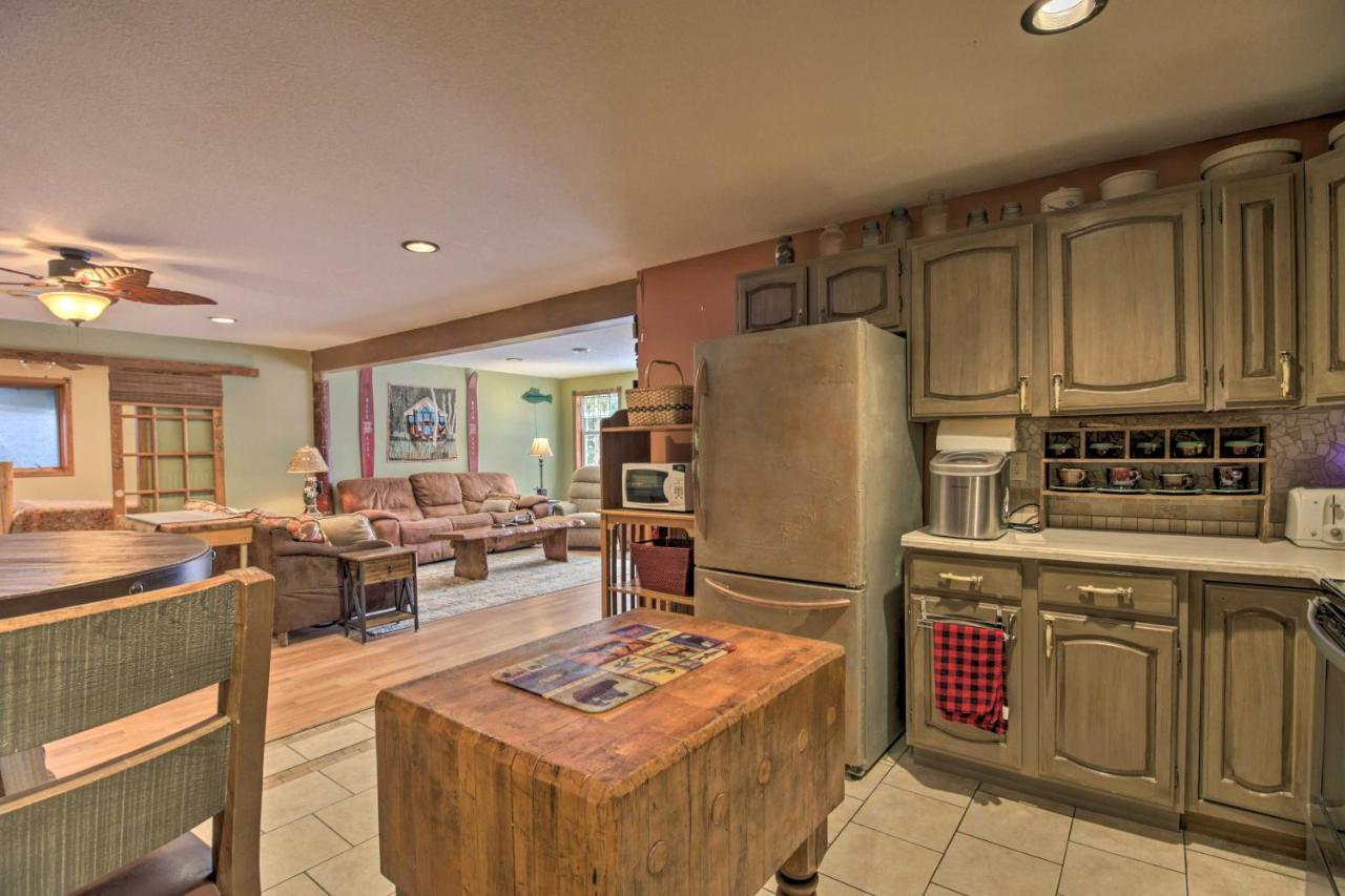 Lakefront Deer River Apt With Dock, Fire Pit And Patio エクステリア 写真